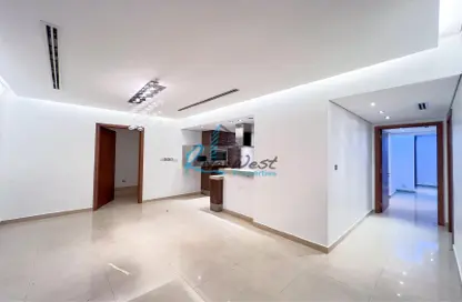 Apartment - 2 Bedrooms - 2 Bathrooms for rent in Reef Island - Capital Governorate