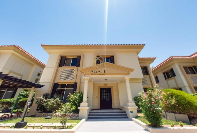 Villa - 4 Bedrooms - 4 Bathrooms for rent in Mahooz - Manama - Capital Governorate