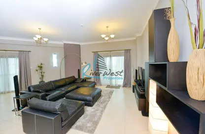 Apartment - 2 Bedrooms - 2 Bathrooms for sale in Al Juffair - Capital Governorate