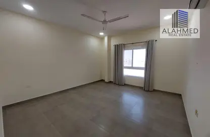 Apartment - 2 Bedrooms - 2 Bathrooms for rent in Hidd - Muharraq Governorate