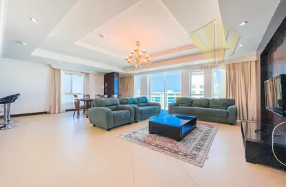 Apartment - 3 Bedrooms - 4 Bathrooms for rent in Zinj - Manama - Capital Governorate