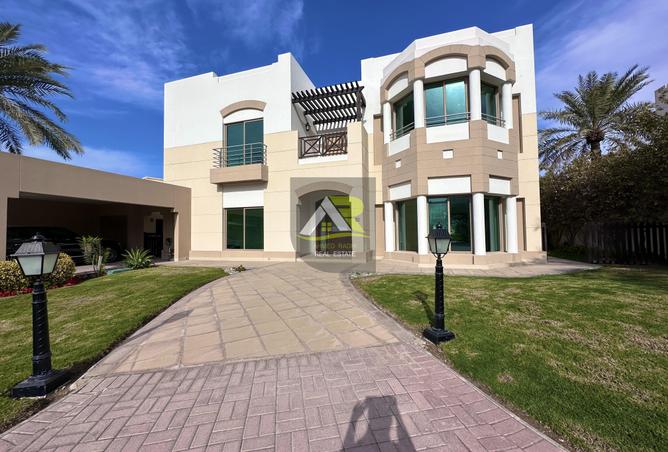 Villa - 4 Bedrooms - 5 Bathrooms for rent in Saar - Northern Governorate