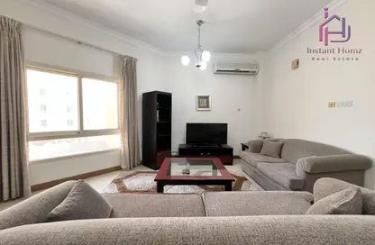 Apartment - 1 Bedroom - 1 Bathroom for rent in Busaiteen - Muharraq Governorate