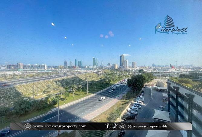 شقة - 2 غرف نوم - 2 حمامات للايجار في أبراج اللولو - المنامة - محافظة العاصمة