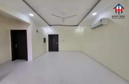 Apartment - 2 Bedrooms - 2 Bathrooms for rent in Galali - Muharraq Governorate