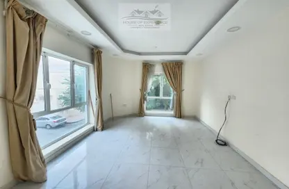 Apartment - 2 Bedrooms - 2 Bathrooms for rent in Gufool - Manama - Capital Governorate