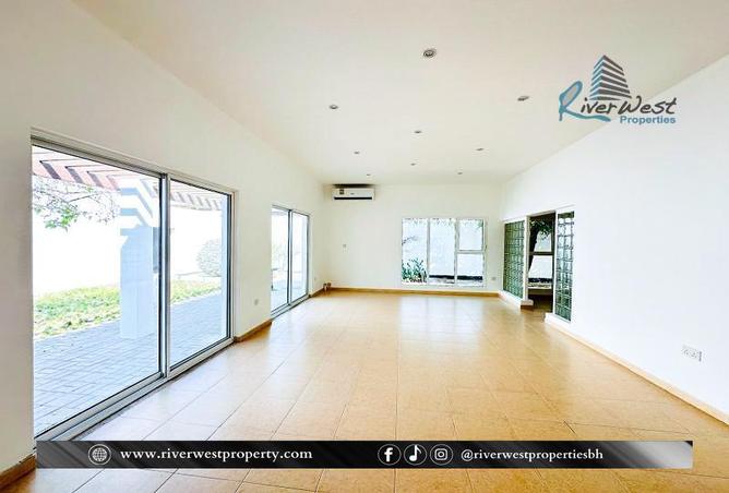 Apartment - 3 Bedrooms - 3 Bathrooms for rent in Jidhafs - Northern Governorate