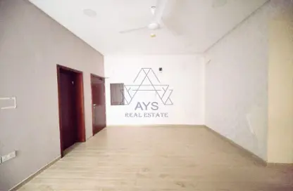 Apartment - 3 Bedrooms - 3 Bathrooms for rent in Busaiteen - Muharraq Governorate