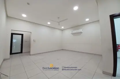 Apartment - 3 Bedrooms - 3 Bathrooms for rent in Riffa Al Sharqi - Riffa - Southern Governorate