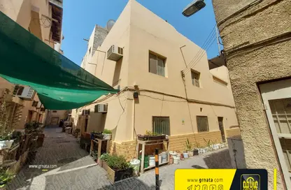 Villa - 5 Bedrooms - 2 Bathrooms for sale in Hoora - Capital Governorate