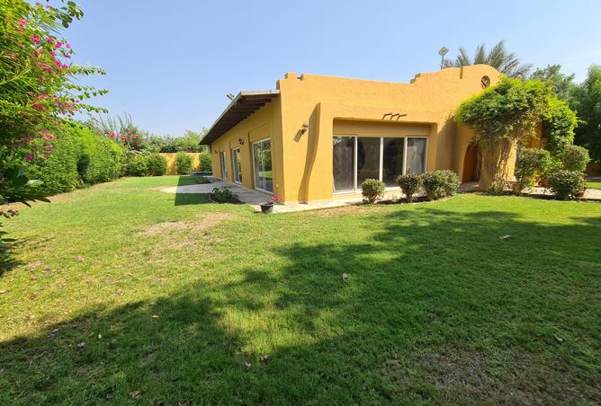 Villa - 4 Bedrooms - 4 Bathrooms for rent in Saar - Northern Governorate