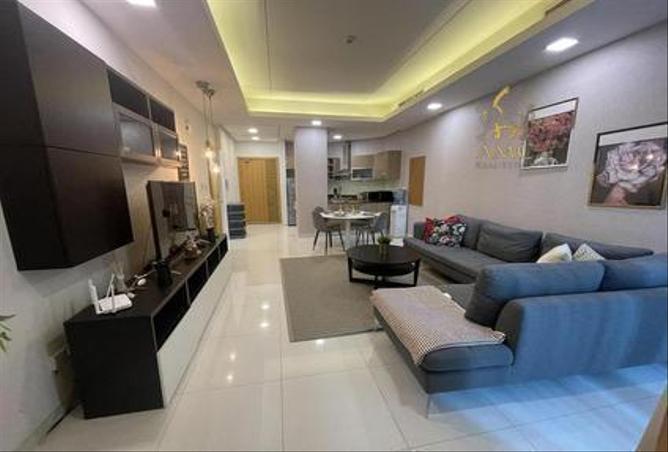 Apartment - 1 Bedroom - 2 Bathrooms for sale in Al Juffair - Capital Governorate