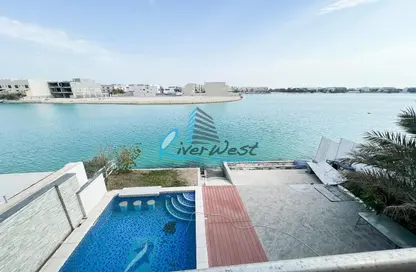 Villa for sale in Amwaj Avenue - Amwaj Islands - Muharraq Governorate