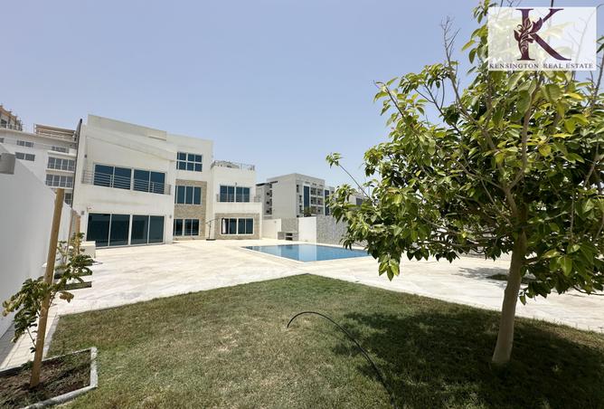 Villa - 5 Bedrooms for rent in Amwaj Avenue - Amwaj Islands - Muharraq Governorate