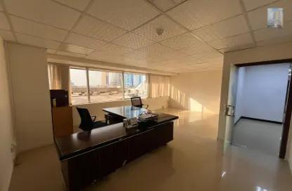 Office Space - Studio - 1 Bathroom for rent in Manama - Capital Governorate