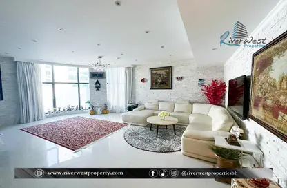 Apartment - 3 Bedrooms - 5 Bathrooms for sale in Seef - Capital Governorate