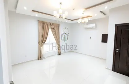 Apartment - 2 Bedrooms - 2 Bathrooms for rent in Hidd - Muharraq Governorate