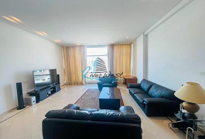 Apartment - 2 Bedrooms - 3 Bathrooms for rent in Al Juffair - Capital Governorate