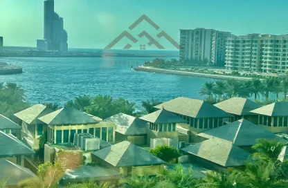 Apartment - 2 Bedrooms - 2 Bathrooms for rent in Reef Island - Capital Governorate