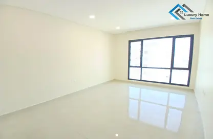 Apartment - 2 Bedrooms - 2 Bathrooms for rent in Al Burhama - Manama - Capital Governorate