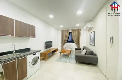 Apartment - 1 Bedroom - 1 Bathroom for rent in Segaya - Manama - Capital Governorate