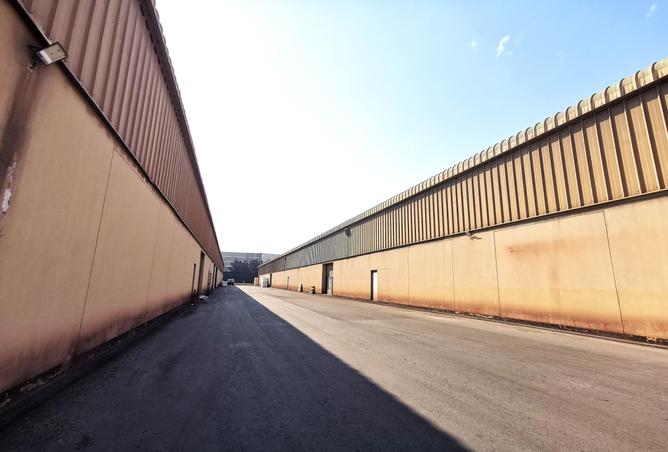 Warehouse - Studio - 1 Bathroom for rent in Hidd - Muharraq Governorate