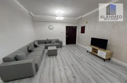 Apartment - 3 Bedrooms - 2 Bathrooms for rent in Busaiteen - Muharraq Governorate