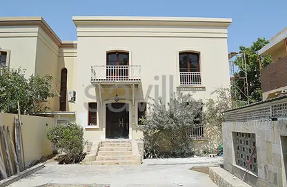 Villa - 5 Bedrooms - 5 Bathrooms for rent in Mahooz - Manama - Capital Governorate