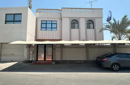 Villa - 5 Bedrooms - 6 Bathrooms for sale in Arad - Muharraq Governorate