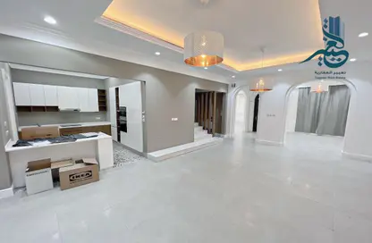 Villa - 3 Bedrooms - 4 Bathrooms for rent in Janabiya - Northern Governorate