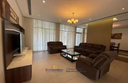 Villa - 3 Bedrooms - 5 Bathrooms for rent in Mahooz - Manama - Capital Governorate