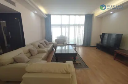 Penthouse - 3 Bedrooms - 2 Bathrooms for rent in Al Juffair - Capital Governorate