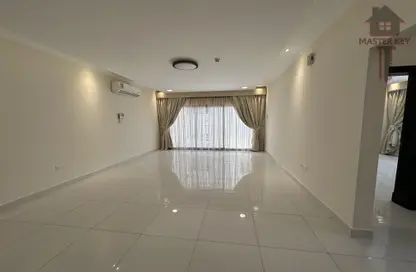 Apartment - 2 Bedrooms - 2 Bathrooms for rent in Hidd - Muharraq Governorate