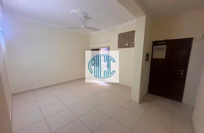 Apartment - 2 Bedrooms - 1 Bathroom for rent in Gudaibiya - Manama - Capital Governorate