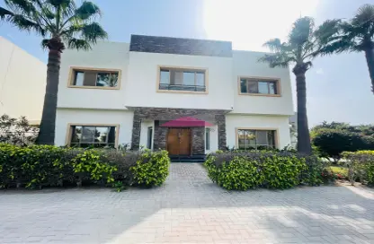 Villa - 5 Bedrooms - 5 Bathrooms for rent in Janabiya - Northern Governorate