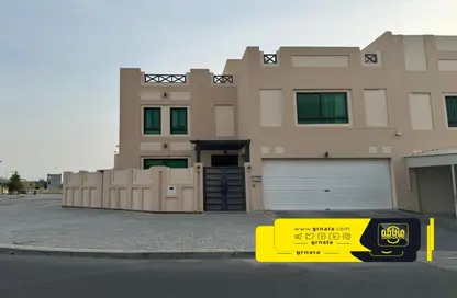 Villa - 5 Bedrooms - 5 Bathrooms for sale in Hamad Town - Northern Governorate