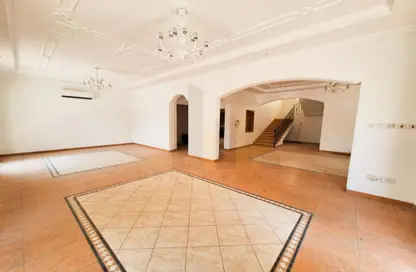 Villa - 7 Bedrooms - 7 Bathrooms for rent in Mahooz - Manama - Capital Governorate