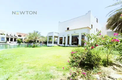 Villa - 4 Bedrooms - 5 Bathrooms for sale in Al Marsa Floating City - Amwaj Islands - Muharraq Governorate