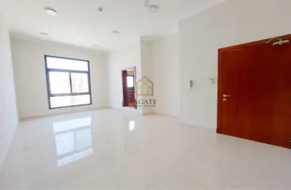 Apartment - 3 Bedrooms - 2 Bathrooms for rent in Zinj - Manama - Capital Governorate