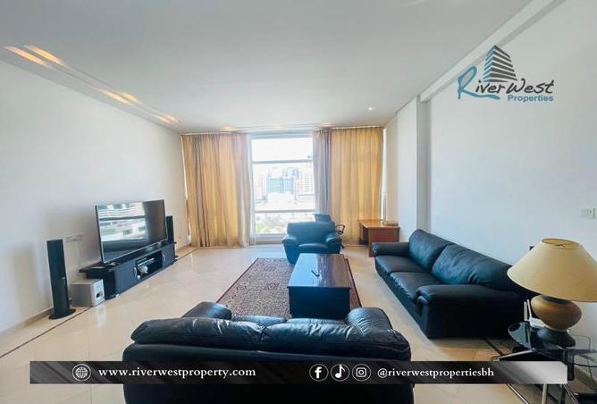 Apartment - 2 Bedrooms - 3 Bathrooms for rent in Al Juffair - Capital Governorate