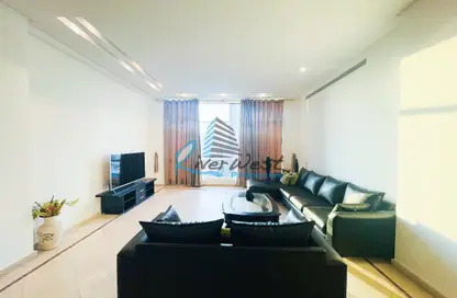 Apartment - 2 Bedrooms - 3 Bathrooms for sale in Al Juffair - Capital Governorate