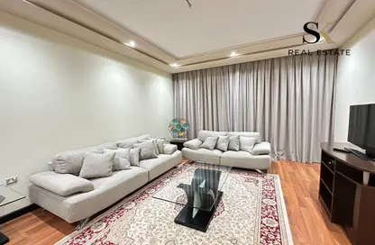 Apartment - 2 Bedrooms - 3 Bathrooms for rent in Abraj Al Lulu - Manama - Capital Governorate