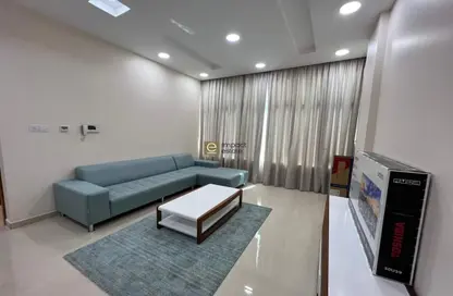 Apartment - 2 Bedrooms - 2 Bathrooms for rent in Seef - Capital Governorate