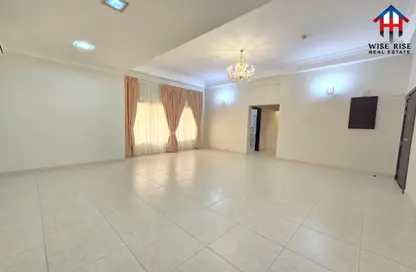 Apartment - 2 Bedrooms - 2 Bathrooms for rent in Shakhura - Northern Governorate