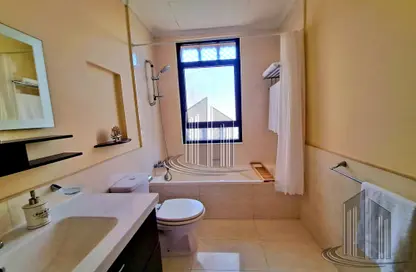 Villa - 2 Bedrooms - 2 Bathrooms for rent in Al Marsa Floating City - Amwaj Islands - Muharraq Governorate