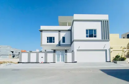 Villa - 5 Bedrooms - 7 Bathrooms for sale in Maqabah - Northern Governorate