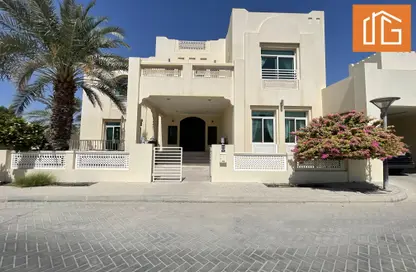 Villa - 4 Bedrooms - 5 Bathrooms for rent in Janabiya - Northern Governorate