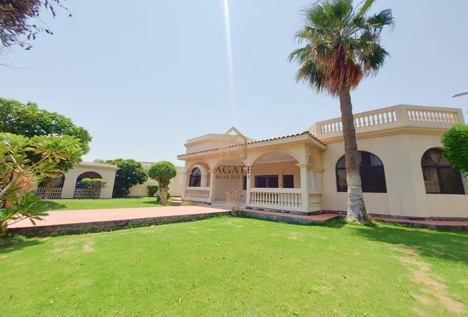 Villa - 4 Bedrooms - 4 Bathrooms for rent in Saar - Northern Governorate