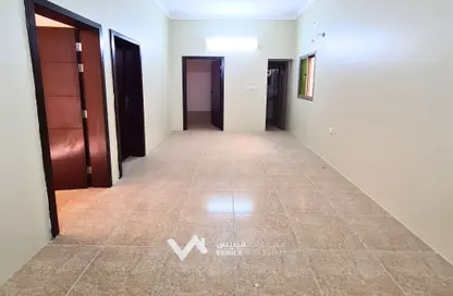 Apartment - 2 Bedrooms - 2 Bathrooms for rent in Dumistan - Northern Governorate