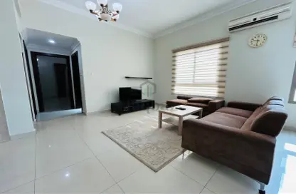 Apartment - 2 Bedrooms - 2 Bathrooms for rent in Zinj - Manama - Capital Governorate